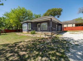 3723 Waterwood Pass Dr, Elmendorf, TX 78112