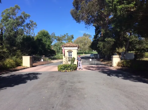 321 Ennisbrook Dr, Santa Barbara, CA 93108