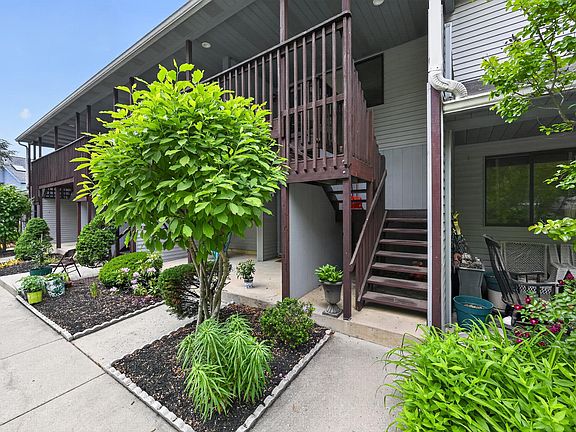 2nd image of 503 Barclay Walk