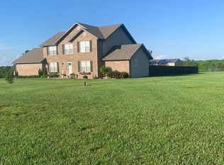 80 Finch Dr, Strafford, MO 65757