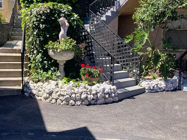 3935 Vineland Ave APT 2, Studio City, CA 91604