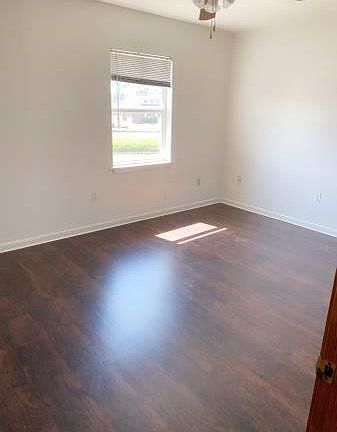 3rd image of 4400 Barnett St