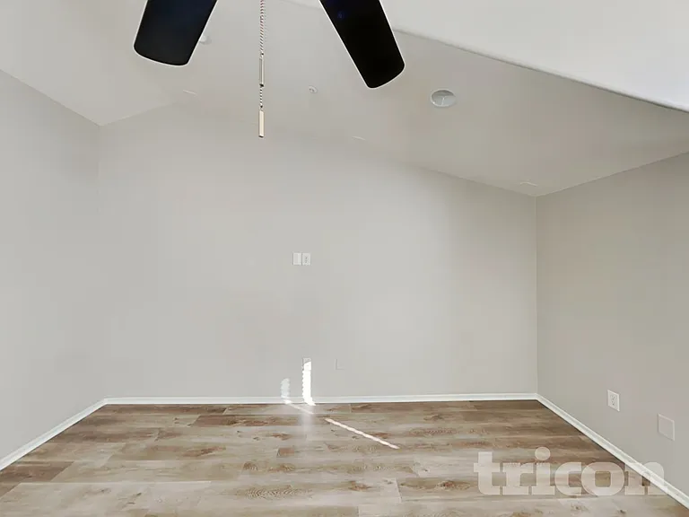 1353 S Sabino Dr — Photo 15