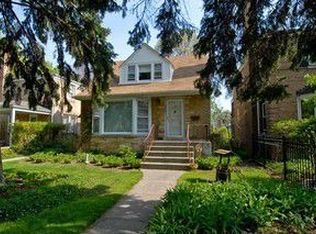 6687 N Ionia Ave, Chicago, IL 60646