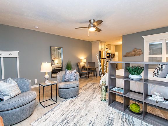 2nd image of 621 N Broadway #5