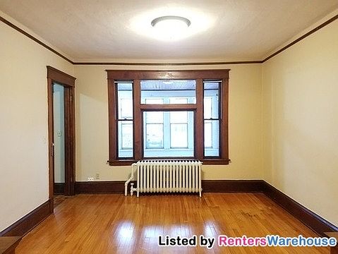5th image of 683 Oakdale Ave