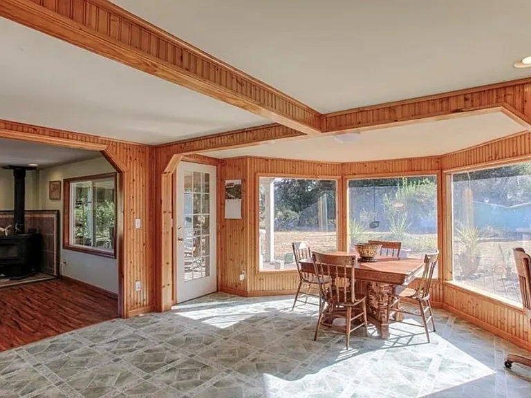 Oak Knoll Rd NW — Photo 3