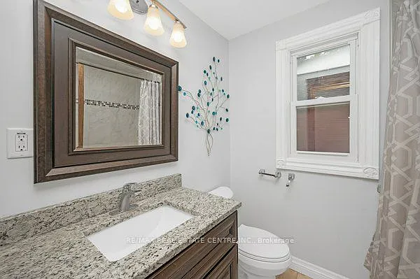 71 Paisley Ave N #MAIN 2ND — Photo 24