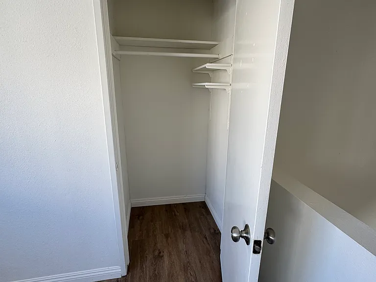 1625 Glendon Ave #6 — Photo 8