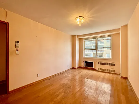 Sold by Diamond Real, Inc. | media 19