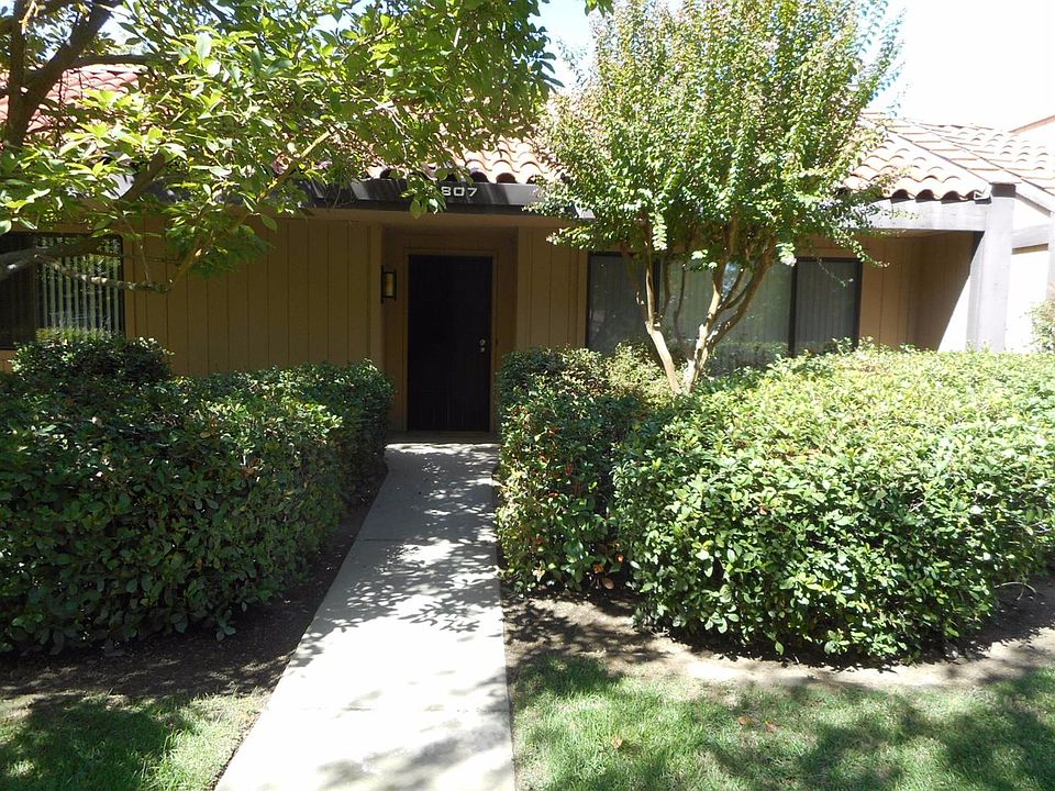 1st image of 1807 W Santa Ana Ave