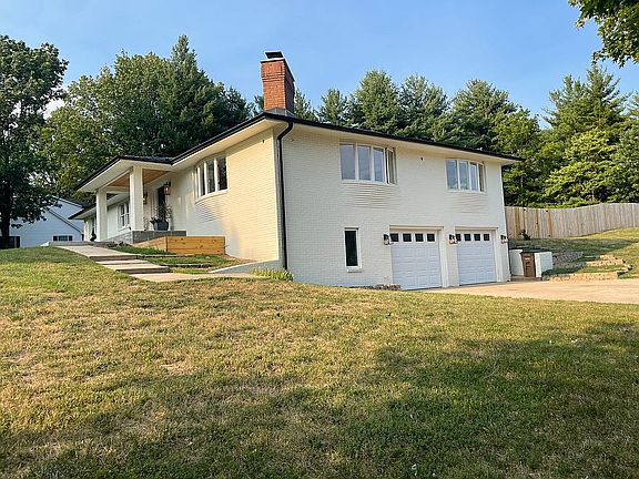 4th image of 1410 Sylvan Ln