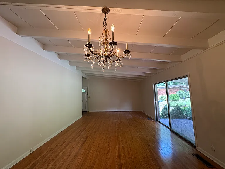 3930 Montclair Rd — Photo 30