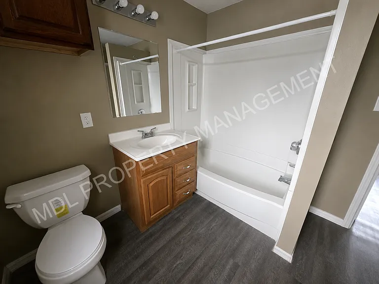 1500 Birney Street — Photo 7