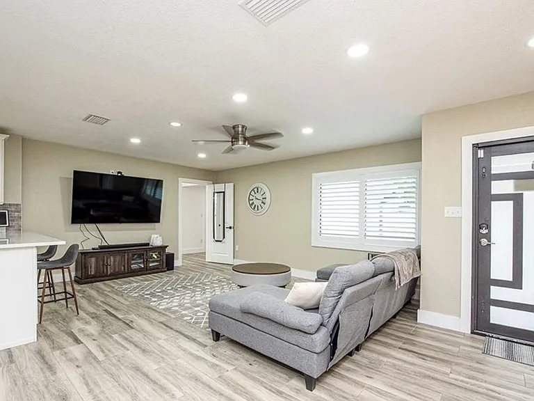 4520 N Matanzas Ave — Photo 6