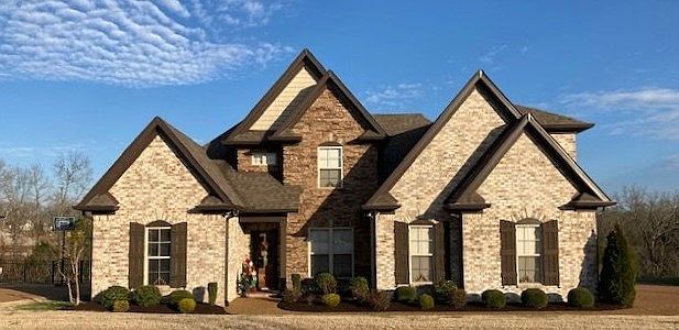 1st image of 1587 Hunt Club Blvd