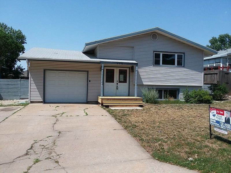 1st image of 308 Hilltop Dr