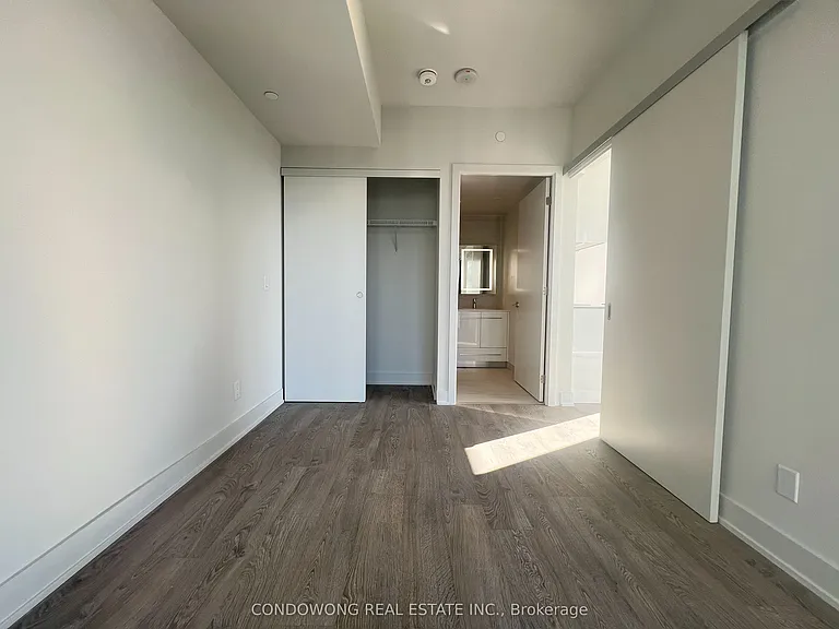 8 Cumberland St #3602 — Photo 6
