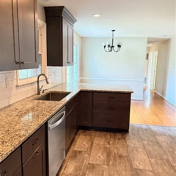 2317 Willtee Ln — Photo 5