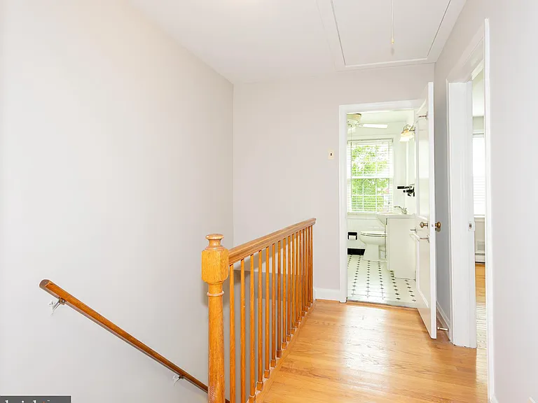 8426 Pleasant Plains Rd — Photo 8