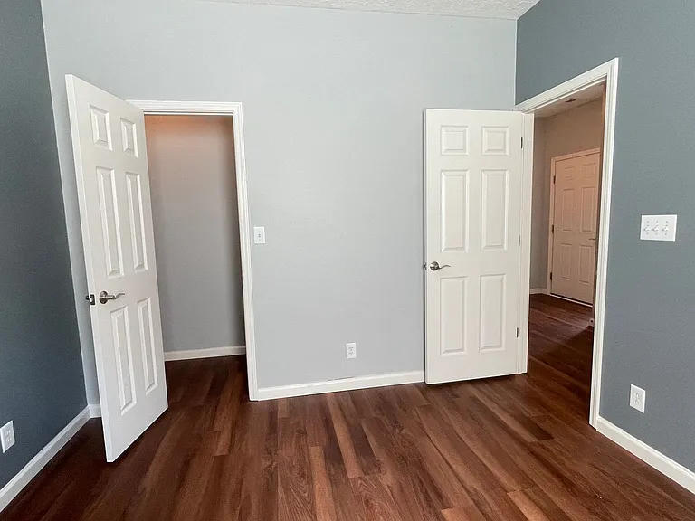 362 Chapelhill Dr — Photo 11