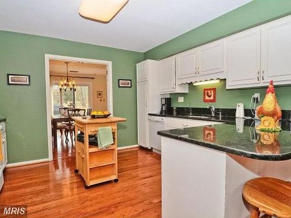 3rd image of 11512 Four Penny Ln
