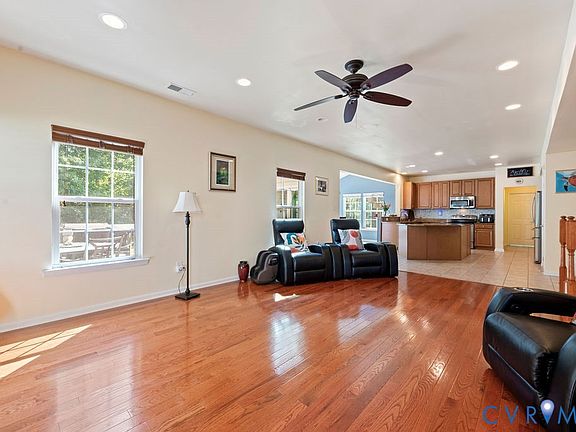 5th image of 5106 Timsbury Pointe Dr