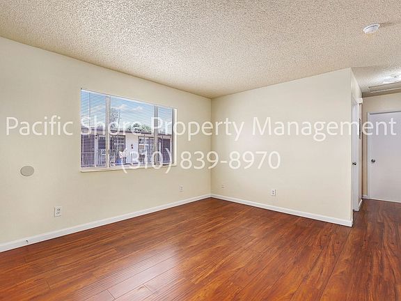 4th image of 240 N Bonnie Brae St #244-1/2