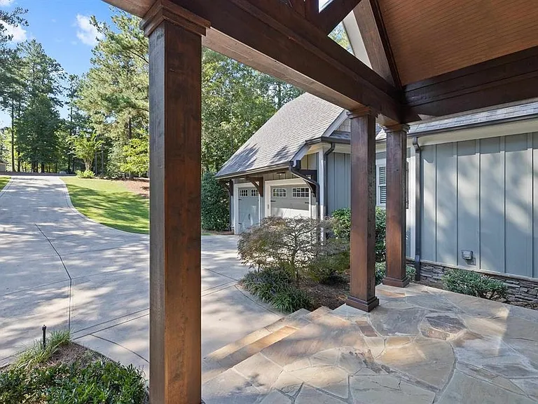 1020 Bridle Bit Ln — Photo 8