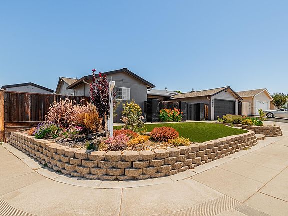 2nd image of 4601 Wilson Ln