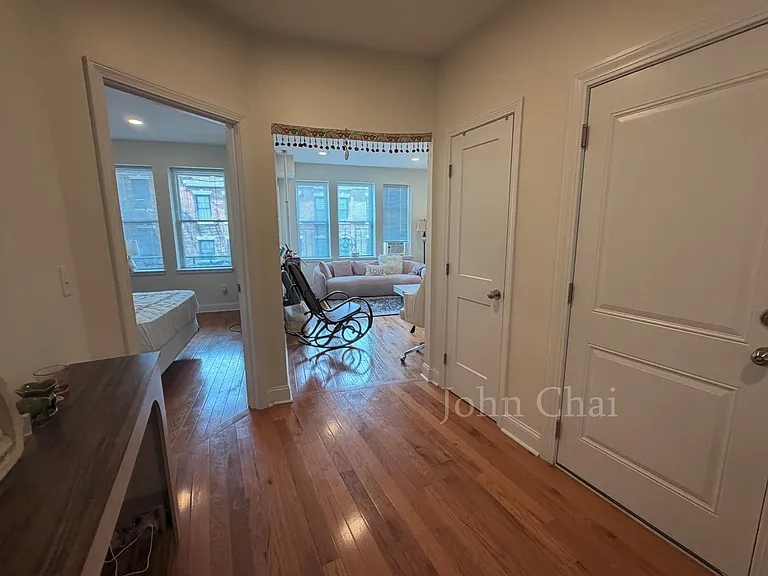 123 Sutherland Rd #E — Photo 20