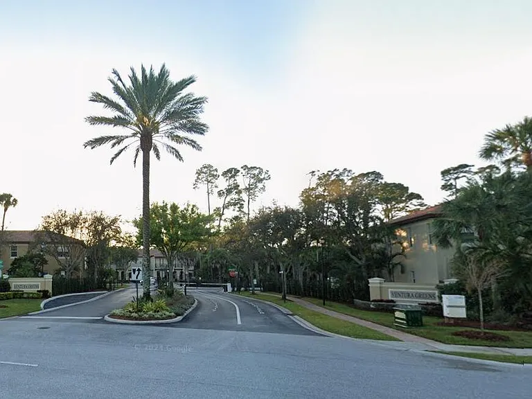 2812 Eagle Rock Cir #906 — Photo 39