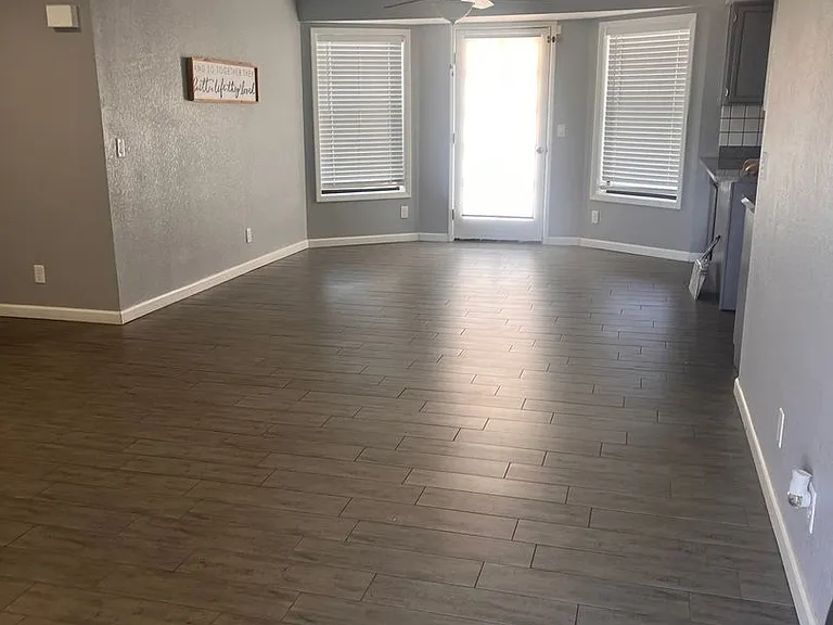 131 Voyager Ln — Photo 9