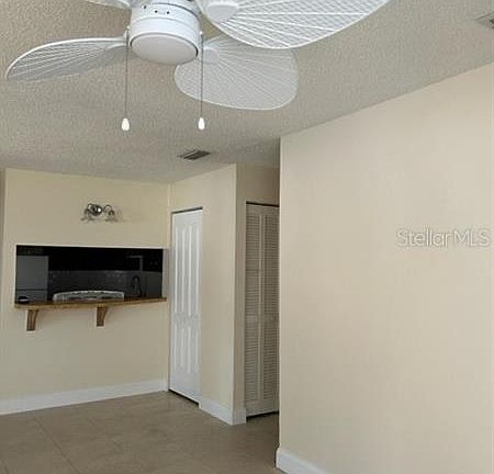3rd image of 1560 S Jefferson Ave #B