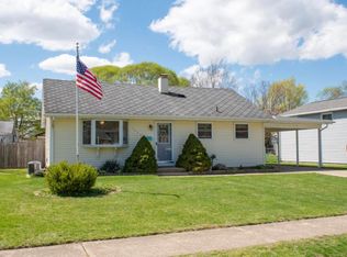 1833 Winston Dr, South Bend, IN 46635