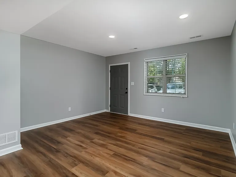 9126 Eager Rd — Photo 10