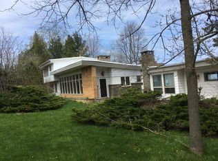 9166 Lakeshore Rd, Port Austin, MI 48467