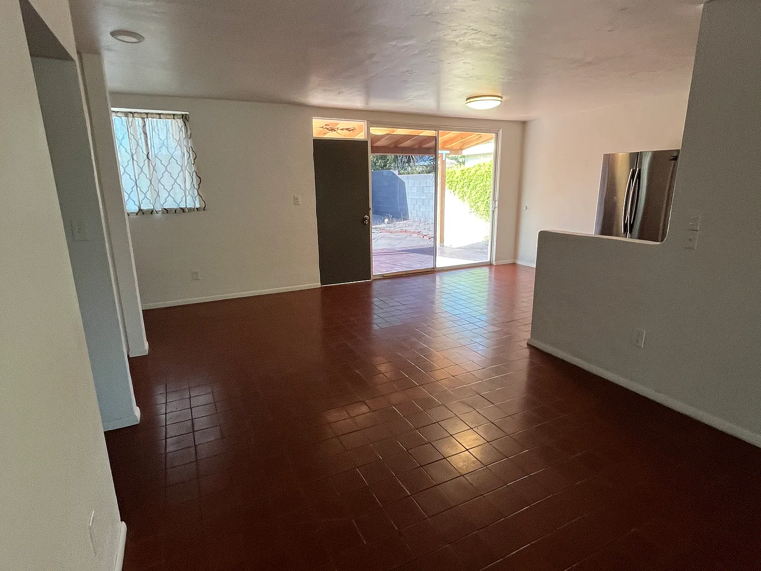 3 bed, 1656 sqft, $1,825 — Photo 4