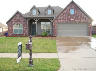 4522 S Narcissus Ave, Broken Arrow, OK 74011