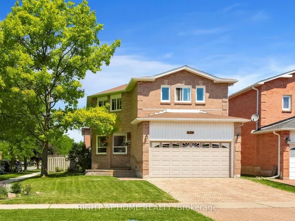 138 Atkins Cir, Brampton, ON L6X 4E7