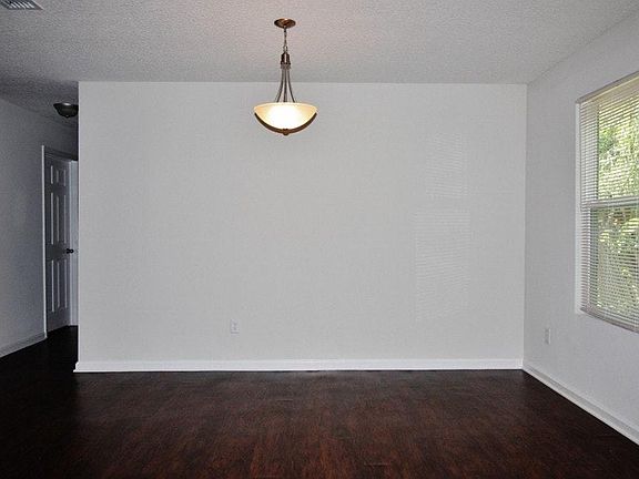 3rd image of 356 W 65th St