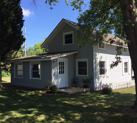 2nd image of 2027 S Arlington Dr