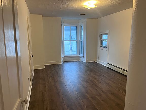 5th image of 100 N Carlisle St #1
