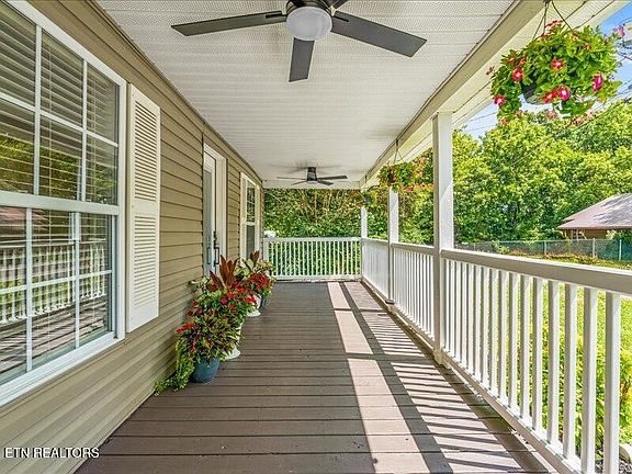 3rd image of 5822 3rd Ln