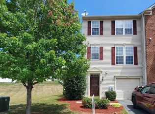 46 Streamside Pl, Falling Waters, WV 25419