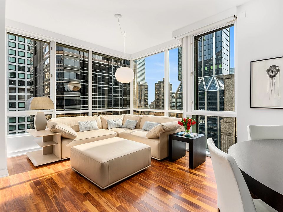 1st image of 60 E 55th St APT 35A