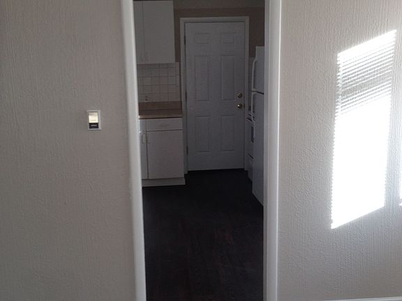 Kitchen entry