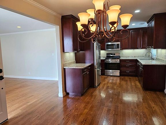 5th image of 1281 Kains Ave