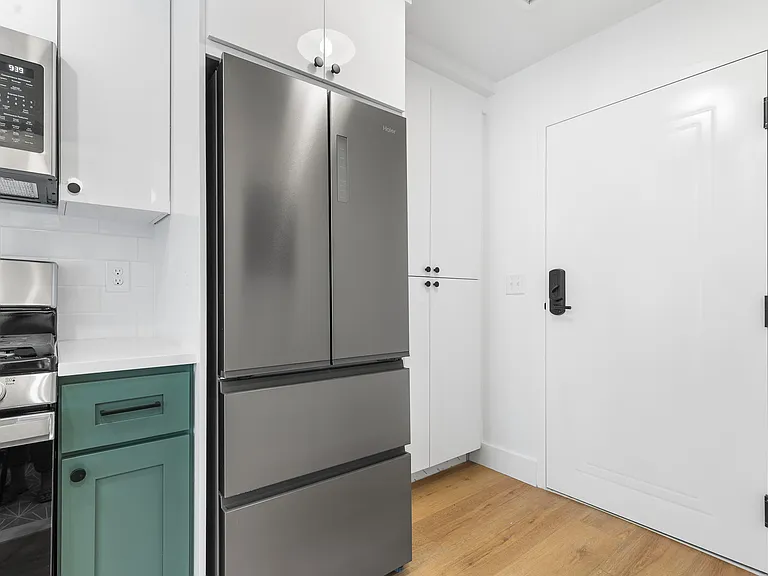 113 Ives Street — Photo 25