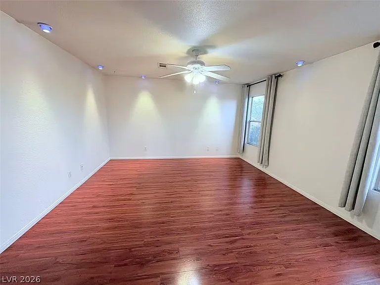 1304 Paraiso St — Photo 11